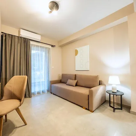 Lofos Luxury Living Lägenhetshotell 4*