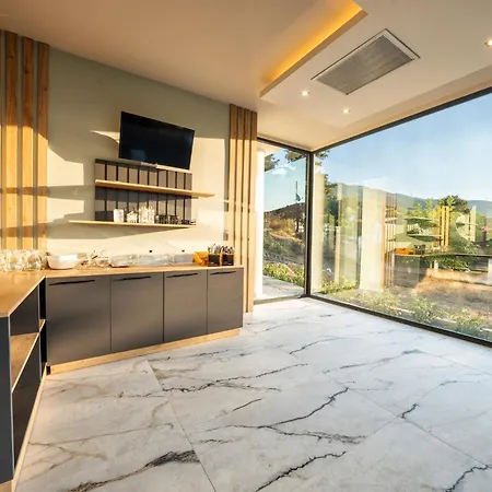 Lofos Luxury Living