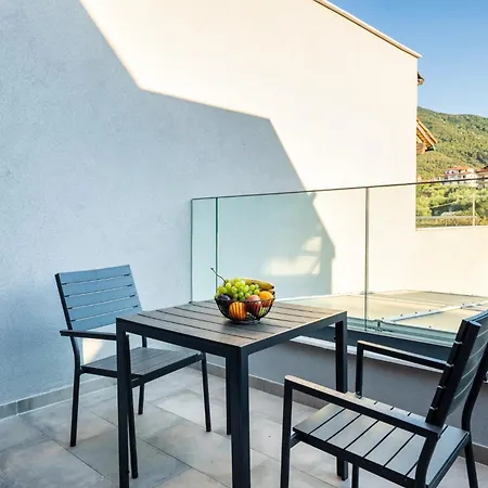 Lofos Luxury Living Appart hôtel 4*