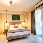 Lofos Luxury Living 4*