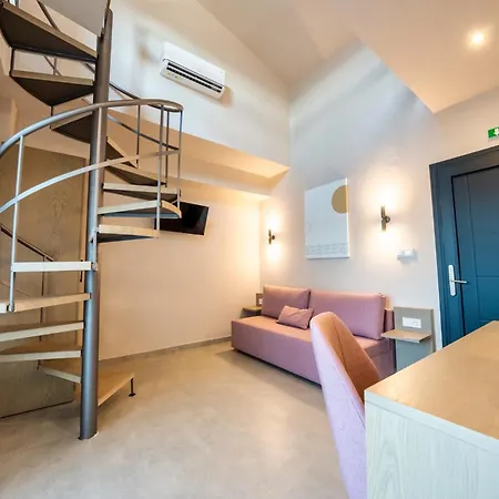 Апарт-отель Lofos Luxury Living 4*