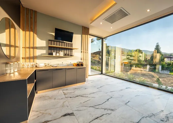 Lofos Luxury Living